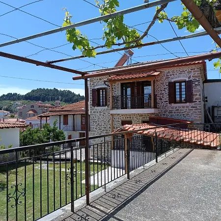 Case de vacanță Lenia's Traditional House