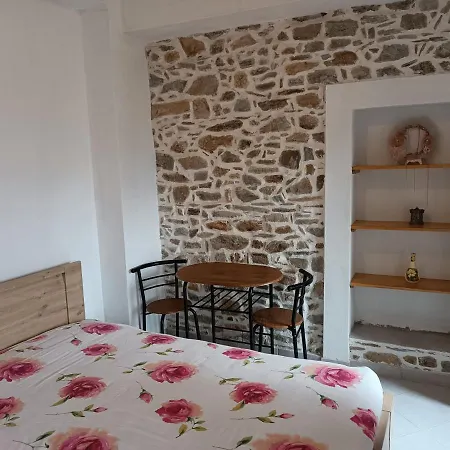 Lenia's Traditional House * Agios Nikolaos (Chalkidiki)